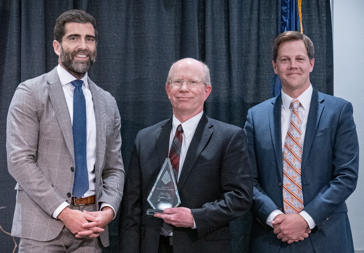 Wayne Carlsen receiving 2020 Sandy City Peak Award